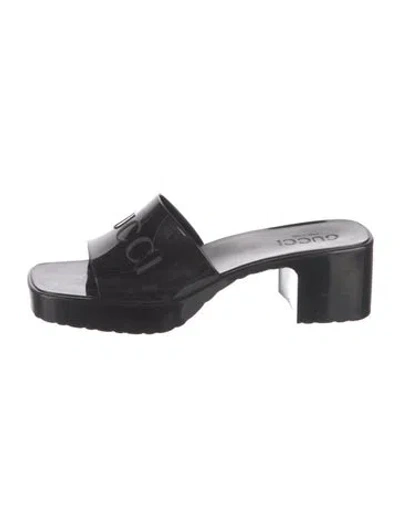 Pre-owned Gucci Rubber Graphic Print Slides In Black
