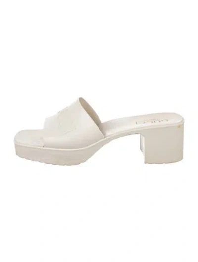 Pre-owned Gucci Rubber Graphic Print Slides In White