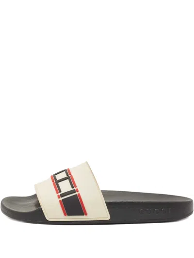 Pre-owned Gucci Rubber Logo Slides