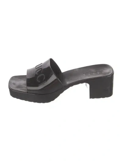 Pre-owned Gucci Rubber Slides In Black