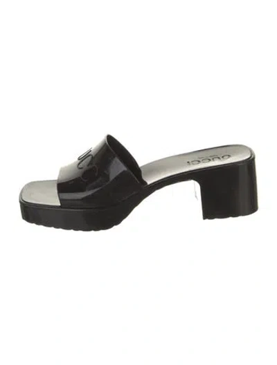 Pre-owned Gucci Rubber Slides In Black