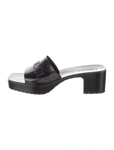 Pre-owned Gucci Rubber Slides In Black