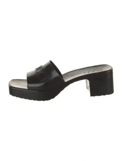 Pre-owned Gucci Rubber Slides In Black