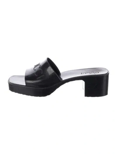 Pre-owned Gucci Rubber Slides In Black