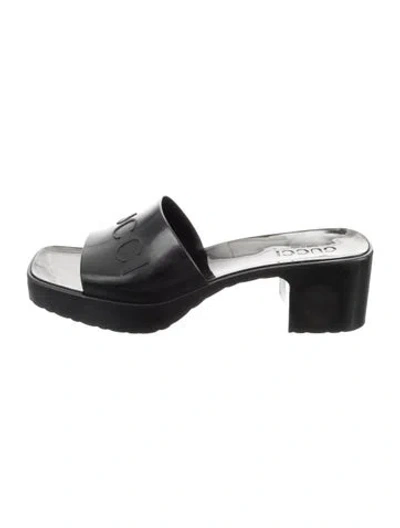 Pre-owned Gucci Rubber Slides In Black