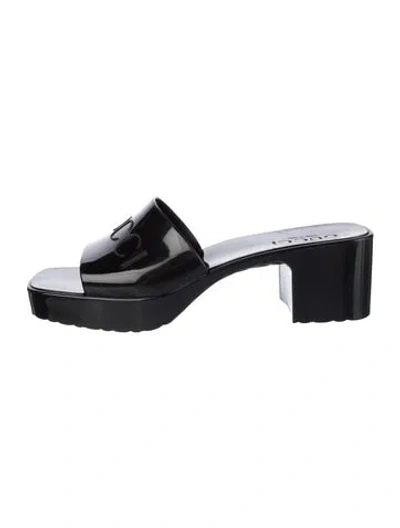 Pre-owned Gucci Rubber Slides In Black