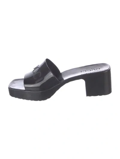 Pre-owned Gucci Rubber Slides In Black