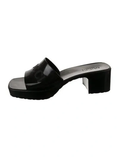 Pre-owned Gucci Rubber Slides In Black