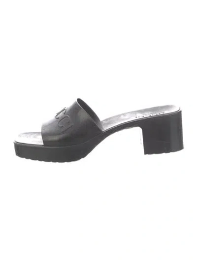 Pre-owned Gucci Rubber Slides In Black