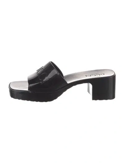 Pre-owned Gucci Rubber Slides In Black