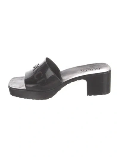 Pre-owned Gucci Rubber Slides In Black