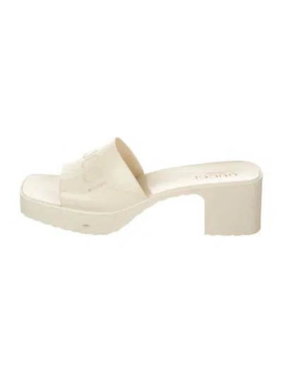 Pre-owned Gucci Rubber Slides In Neutral