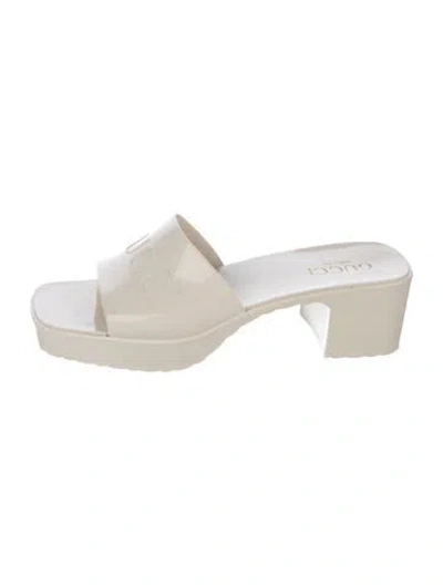 Pre-owned Gucci Rubber Slides In Neutral