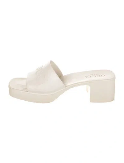Pre-owned Gucci Rubber Slides In Neutral