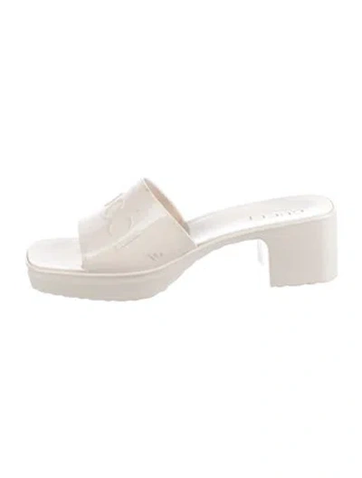 Pre-owned Gucci Rubber Slides In Neutral