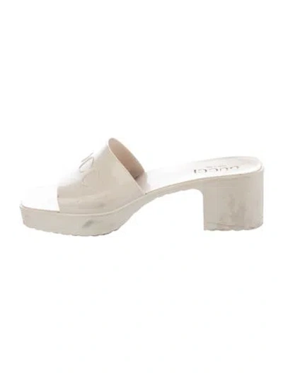Pre-owned Gucci Rubber Slides In Neutrals