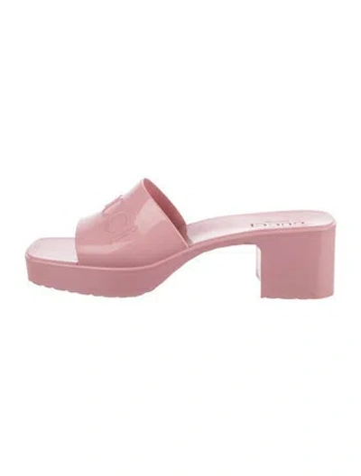 Pre-owned Gucci Rubber Slides In Pink
