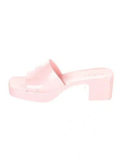 Pre-owned Gucci Rubber Slides In Pink