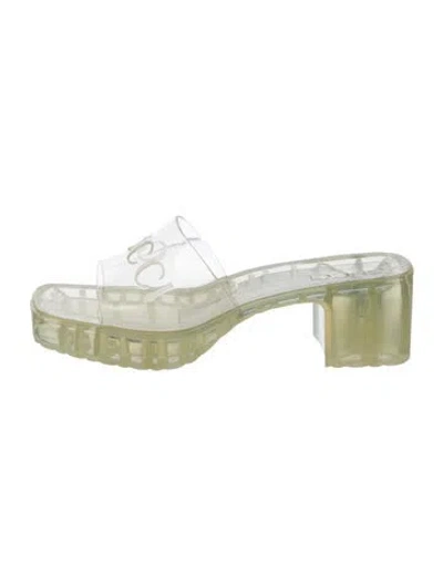 Pre-owned Gucci Rubber Slides In Silver