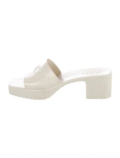 Pre-owned Gucci Rubber Slides In White