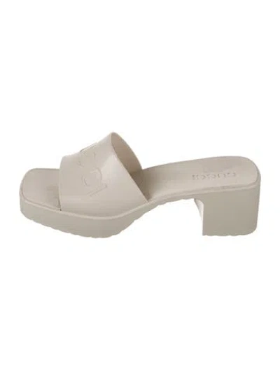 Pre-owned Gucci Rubber Slides In White