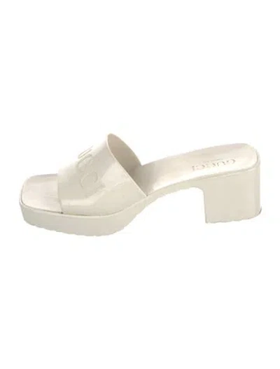 Pre-owned Gucci Rubber Slides In White
