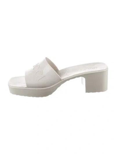 Pre-owned Gucci Rubber Slides In White