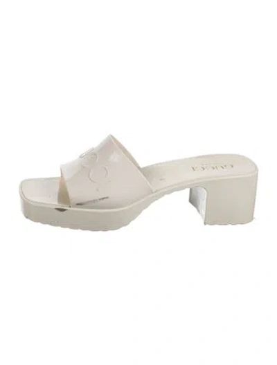 Pre-owned Gucci Rubber Slides In White