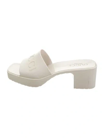 Pre-owned Gucci Rubber Slides In White