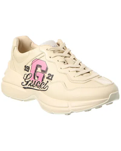 Gucci Ryton Leather Sneaker In Neutral