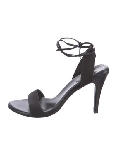 Pre-owned Gucci Sandals In Black