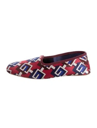 Pre-owned Gucci Satin Printed Loafers In Red