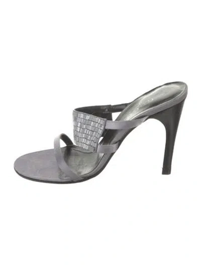 Pre-owned Gucci Satin Slides In Black