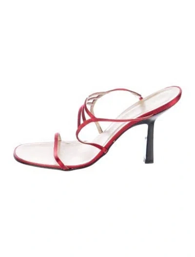 Pre-owned Gucci Satin Slides In Red