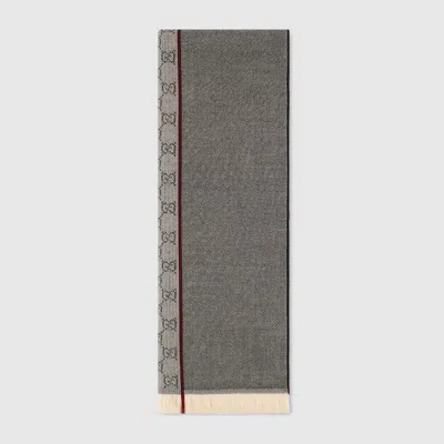 Gucci Gg Wool Jacquard Scarf In Gray