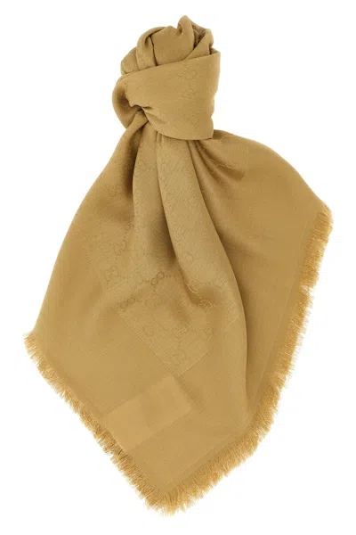 Gucci Scialle Gg Jacquard In Sand
