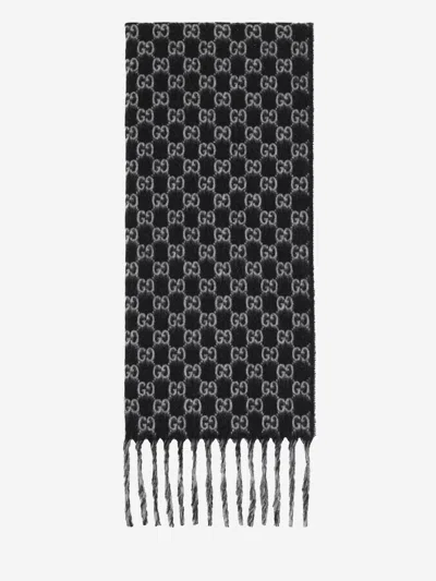 Gucci Wool And Cashmere Gg Scarf In Black