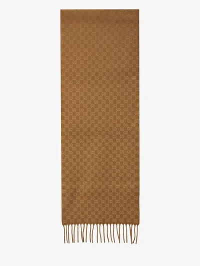 Gucci Wool And Cashmere Gg Scarf In Sand
