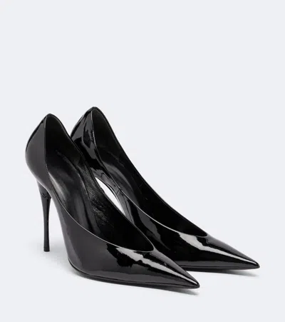 Gucci Sharp Patent Leather Pumps In Black