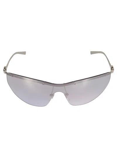 Gucci Shield Logo Lens Sunglasses In 003 Silver Silver Violet