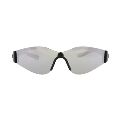 Pre-owned Gucci Shield-frame Injection Sunglasses 'black/silver' | Women's Size Onesize