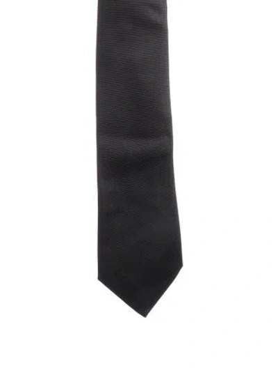 Pre-owned Gucci Silk Black Tie