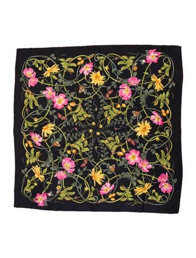 Pre-owned Gucci Silk Blooms Print Scarf In Black