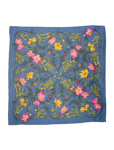 Pre-owned Gucci Silk Floral Print Scarf In Blue