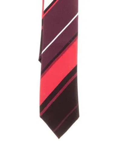 Pre-owned Gucci Silk Patterned Printed Tie In Red