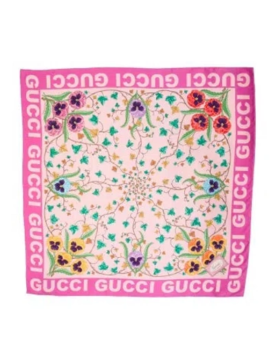 Pre-owned Gucci Silk Printed Scarf In Pink