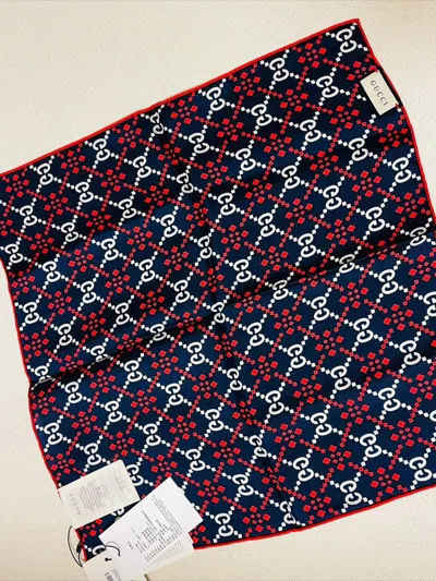Pre-owned Gucci Silk Scarf In Black