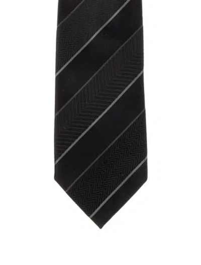 Pre-owned Gucci Silk Tie In Black