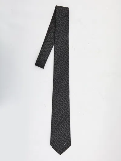 Gucci Silk Tie With Clamps In Black