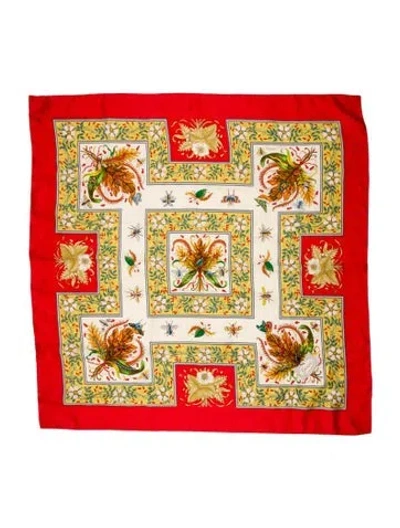 Pre-owned Gucci Silk Vintage Scarf In Red